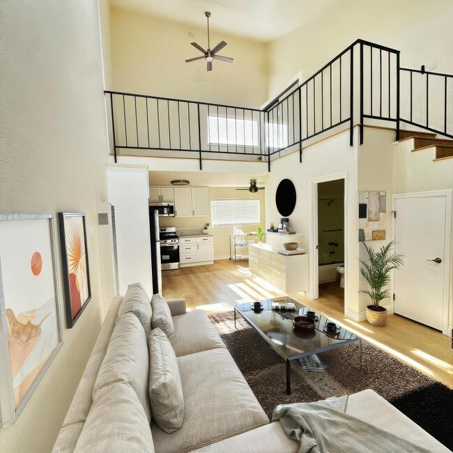 Building Photo - Las Casitas Apartments