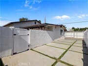 Photo - 15803 Chatsworth St