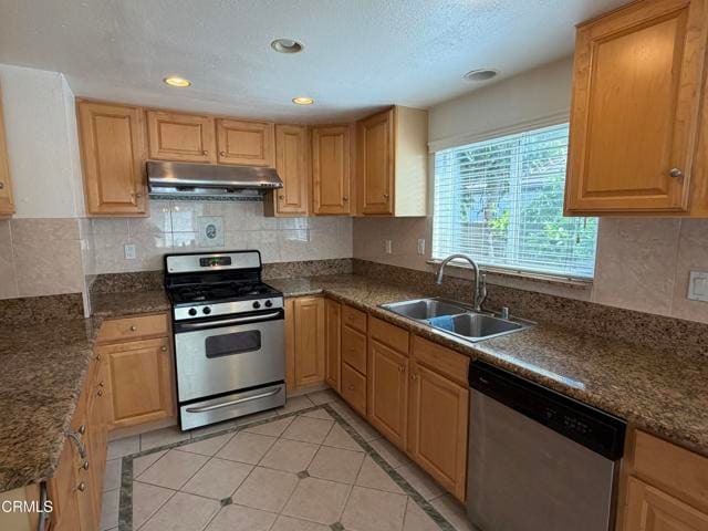 Photo - 868 Fairview Ave