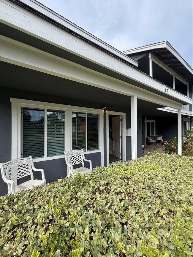 Front Porch - 187 Morristown Ln