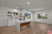 Photo - 738 Westmount Dr