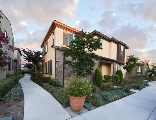 Photo - 7075 Montecito Ln