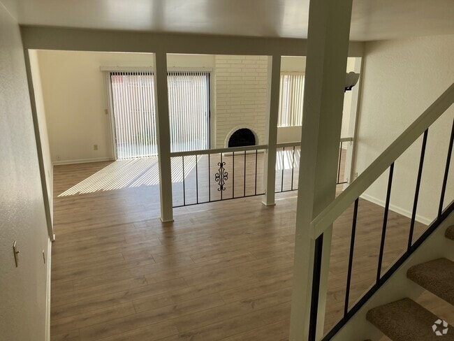 Building Photo - 431 Plaza Estival Rental