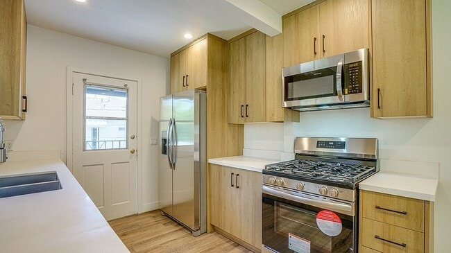 Photo - 6114 Saturn St Unit 6114