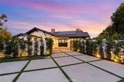 Photo - 6016 Woodlake Ave