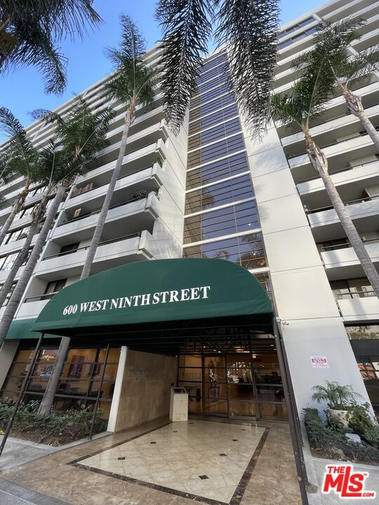 Photo - 600 W 9th St Condo Unit 316