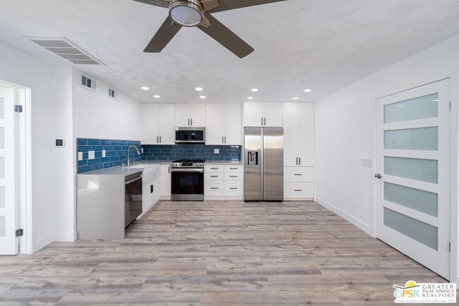 Photo - 1589 Sunflower Ct N