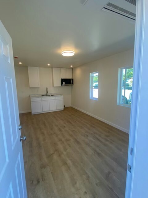 Photo - 9547 Janfred Way