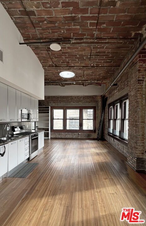 Building Photo - 460 S Spring St Unit 1211