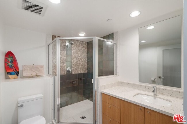 Photo - 1410 Innes Pl