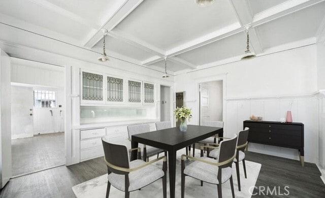 Photo - 454 W 59th Pl