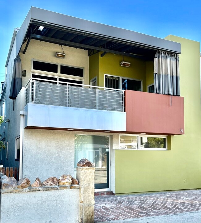 Front Of Building - 31 N Venice Blvd Apartment Unit B