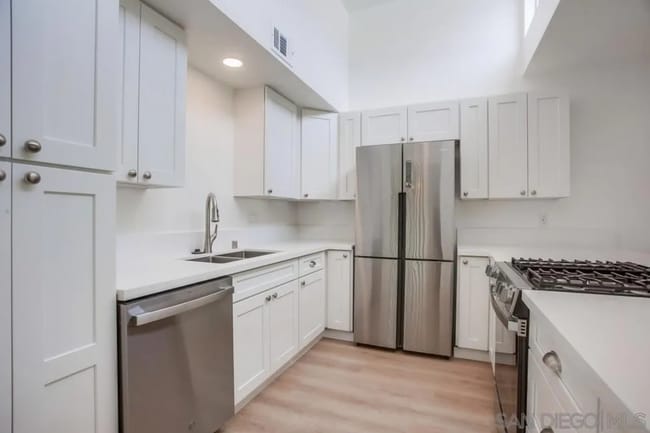 Photo - Townhome in the heart of La Jolla’s coveted Beach Barber Tract