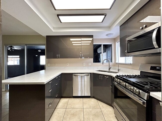 Photo - AVAILABLE NOW!!! !! UNFURNISHED 3 Bedroom 2 Bath Pool Home in Desert Hot Springs!