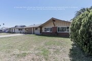 Photo - 2619 W Maple St