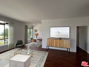 Photo - 622 S Barrington Ave Condo Unit 504