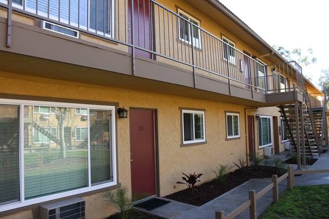 Photo - Newport Gardens Apartments, Vista