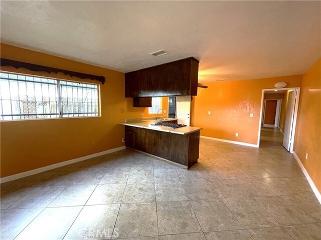 Photo - 10802 Grape St