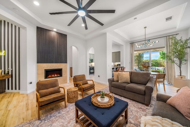 Photo - 80819 Cll Azul