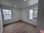 Photo - 618 W 6th St Apartment Unit 618