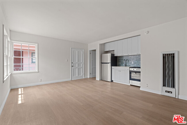 Photo - 148 S McCarty Dr Condo Unit 19