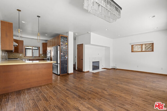 Photo - 660 San Juan Ave