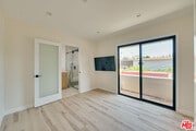 Photo - 843 Westbourne Dr Unit B