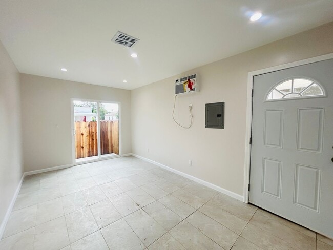 Photo - Sylvan Apartments Unit 5