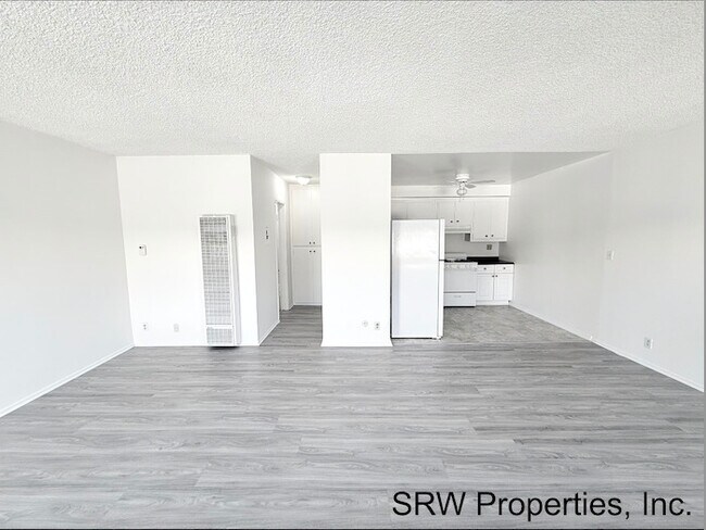 Photo - Aqua Vista Apartments