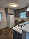 Photo - 1035 W 12th St