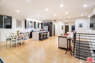 Photo - 6985 Trolleyway S