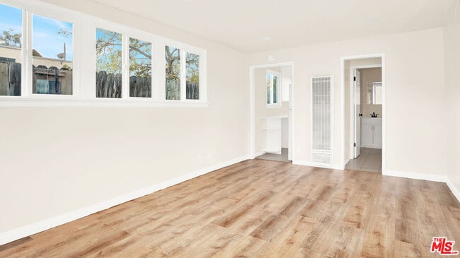 Photo - 705 S Adams St Unit A