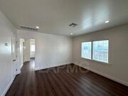 Photo - 1460 Ricardo St
