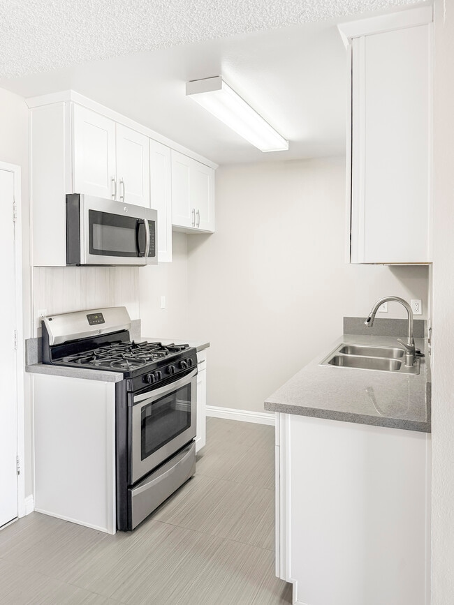 Photo - Pacific Rosemead Apartments