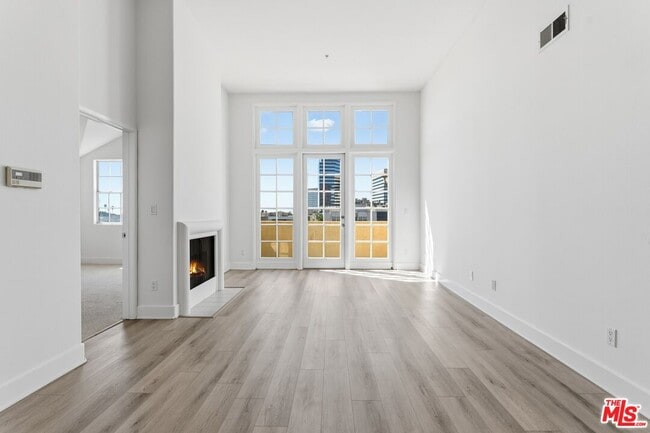 Photo - 1225 Armacost Ave Unit 304