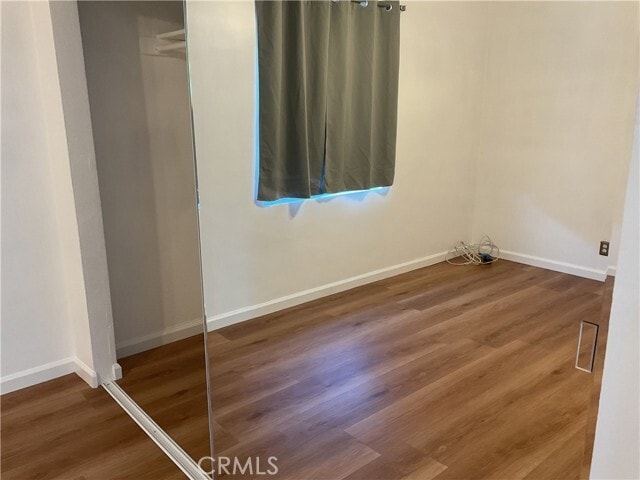 Photo - 1415 W 223rd St