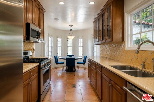 Photo - 6630 Colgate Ave
