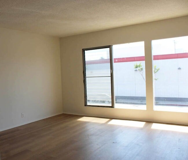 Photo - Available November 15th Unit 6