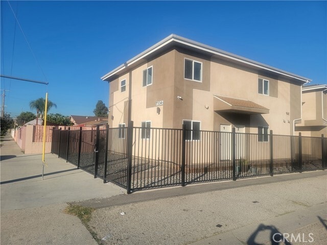 Building Photo - 7334 Vineland Ave