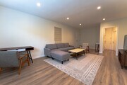 Photo - 1020 N Laurel Ave Apartments