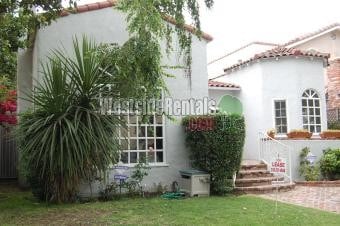 Building Photo - 471 S La Peer Dr