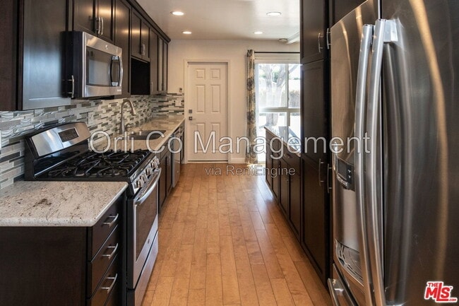 Photo - 10056 Mason Ave