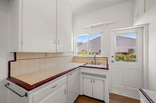 Photo - 1428 Upas St