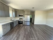 Photo - 15362 Valerio St
