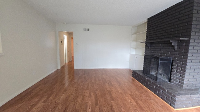 Photo - 553 E Lemon Ave Unit 4