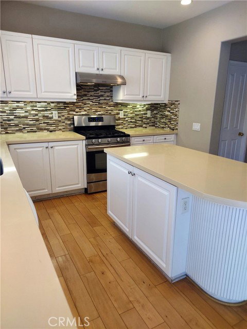 Photo - 72 Avondale