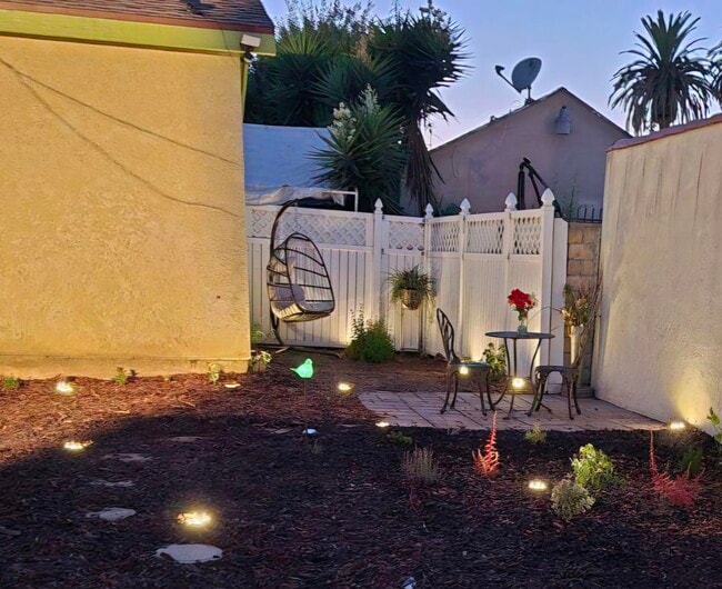 Dude yard - 7529 La Salle Ave