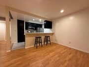 Photo - Mission Plaza 2/2 Great amenities & location Unit 101
