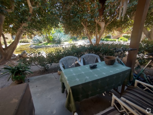 Building Photo - 340 Orange Blossom Rental