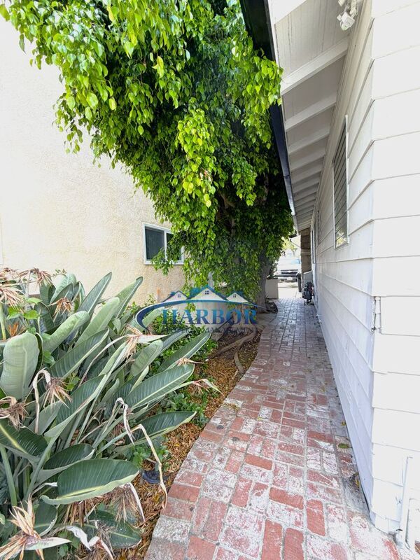 Photo - 1054 W 23rd St Unit 1056